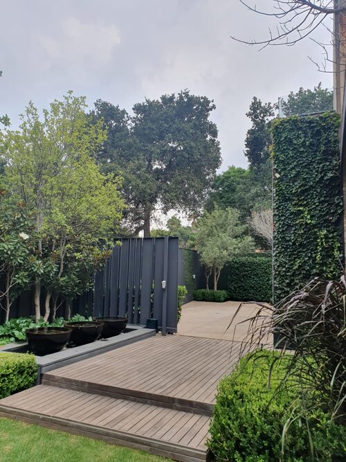 Modern Zen Garden in Houghton by Gregory Mark Landscapes
