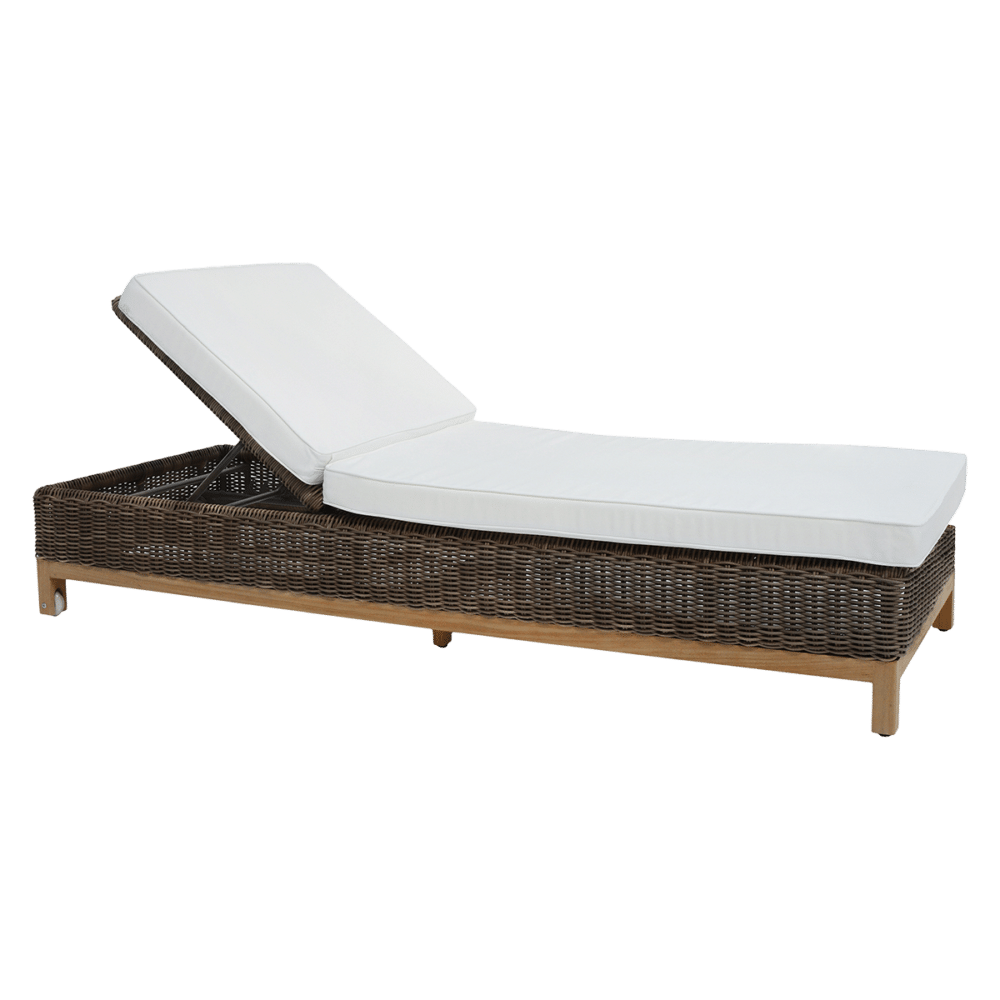 Hamptons Pool Lounger The Private House Company Yvonne O'Brien